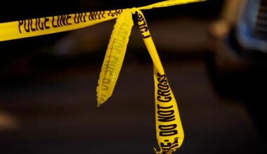 2 dead, 2 hospitalized after speeding Mustang strikes van in Orange County, FHP says – Orlando Sentinel