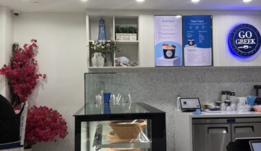 Go Greek Yogurt brings Greek flavors to Coconut Grove