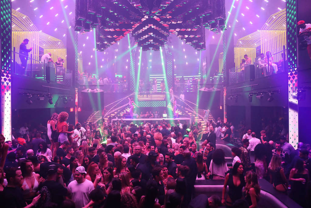 LIV Miami atmosphere and crowd