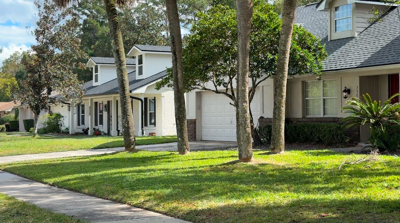 Central Florida realtors say affordability and lower taxes are attracting buyers. (Spectrum News)