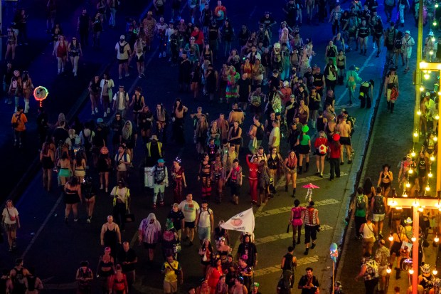 Tens of thousands of festival-goers pack into EDC Orlando at...