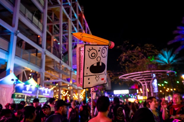 One festival totem makes a reference to SpongeBob during EDC...