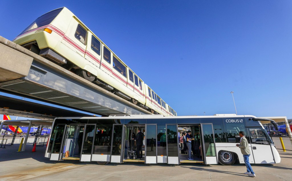 Orlando airport to replace four terminal link trams
