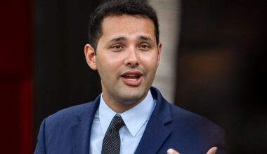 Bryan Calvo wins Hialeah mayoral race, defeating interim mayor Jackie Garcia-Roves