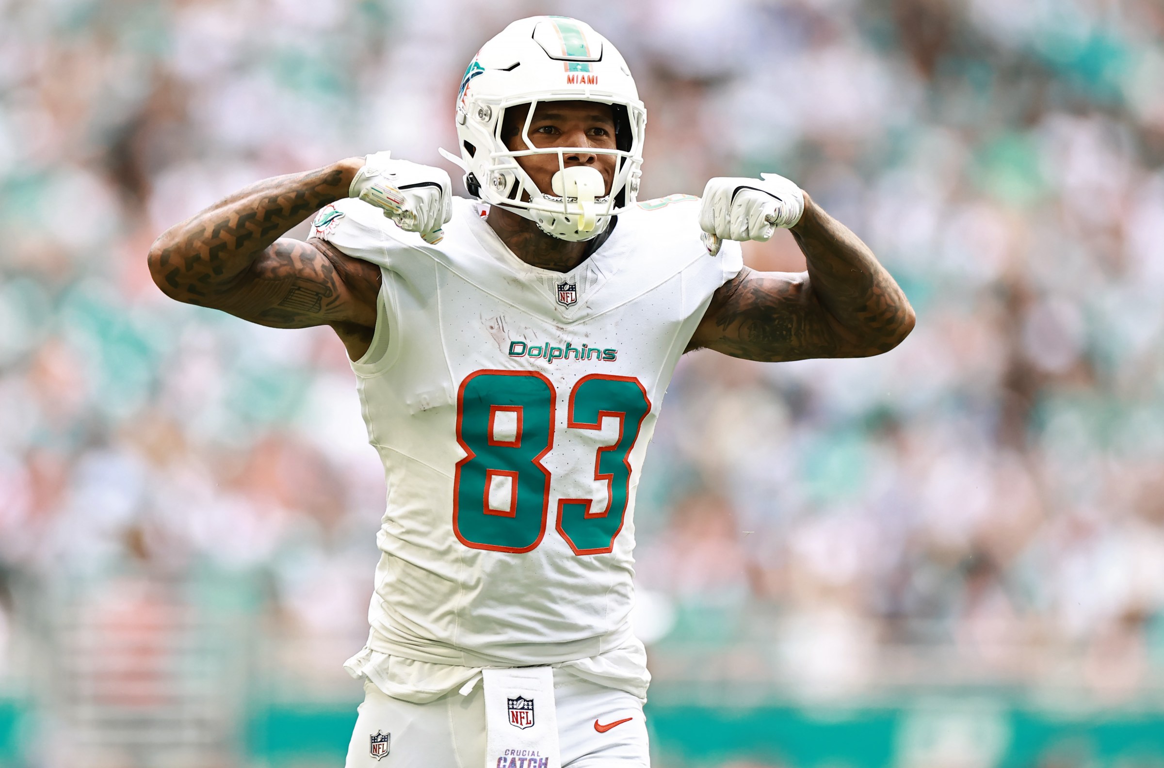MIAMI GARDENS, FLORIDA - OCTOBER 12: Darren Waller #83 of the Miami Dolphins celebrates a catch against the Los Angeles Chargers during the first half in the game at Hard Rock Stadium on October 12, 2025 in Miami Gardens, Florida. (Photo by Carmen Mandato/Getty Images)