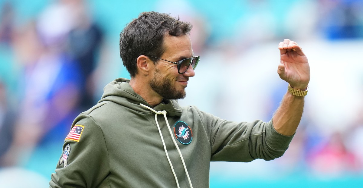 Did Mike McDaniel troll traveling Bills fans following Miami’s victory on Sunday?