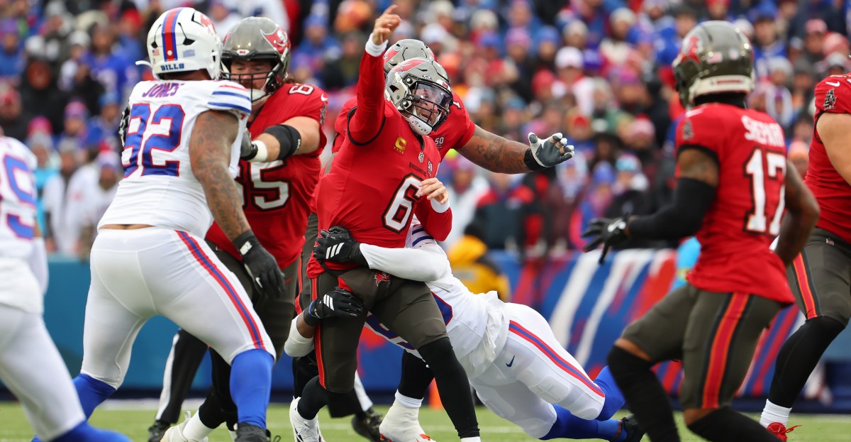 Bucs at Bills NFL Week 11 results, final score
