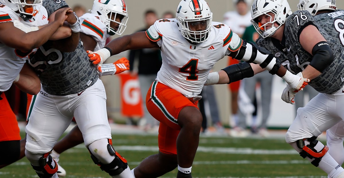 Miami Hurricanes substantial favorites over Florida Gators in Week 4