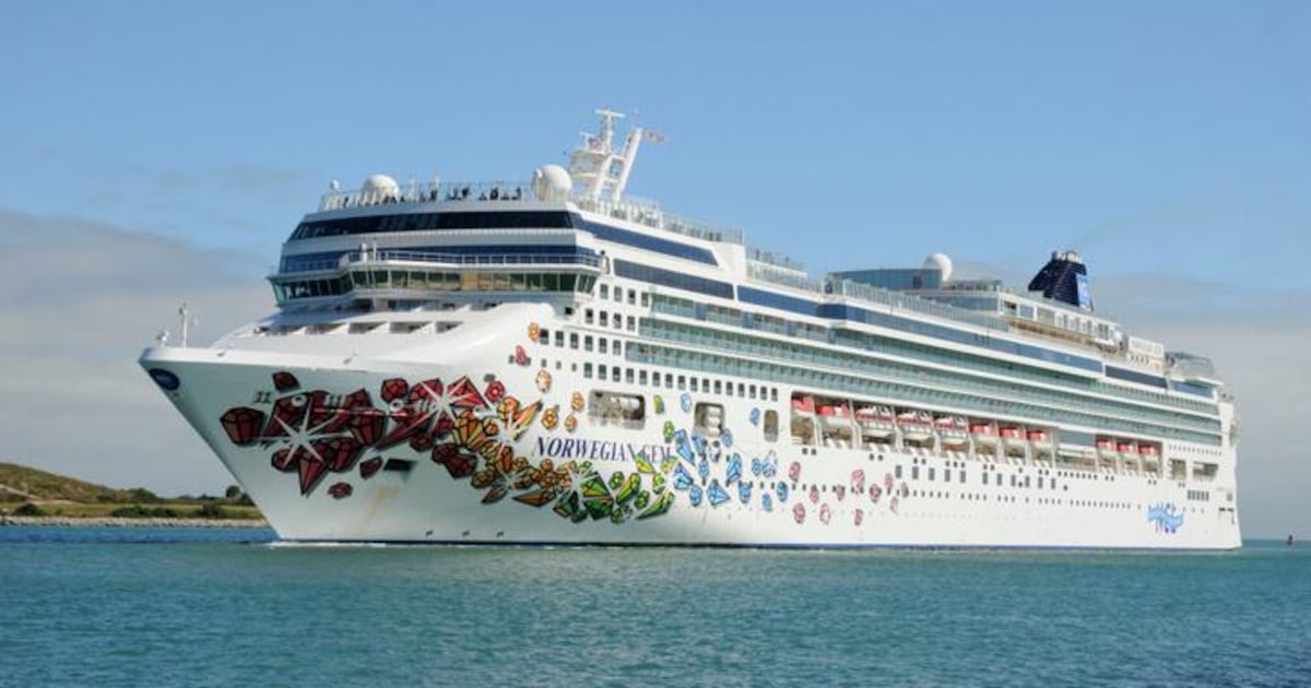 Watch: Norwegian Gem cruise ship enters Jacksonville for the first time