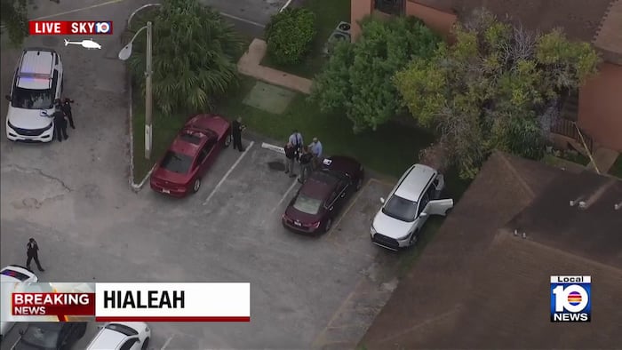 2 dead after shooting at Hialeah apartment complex