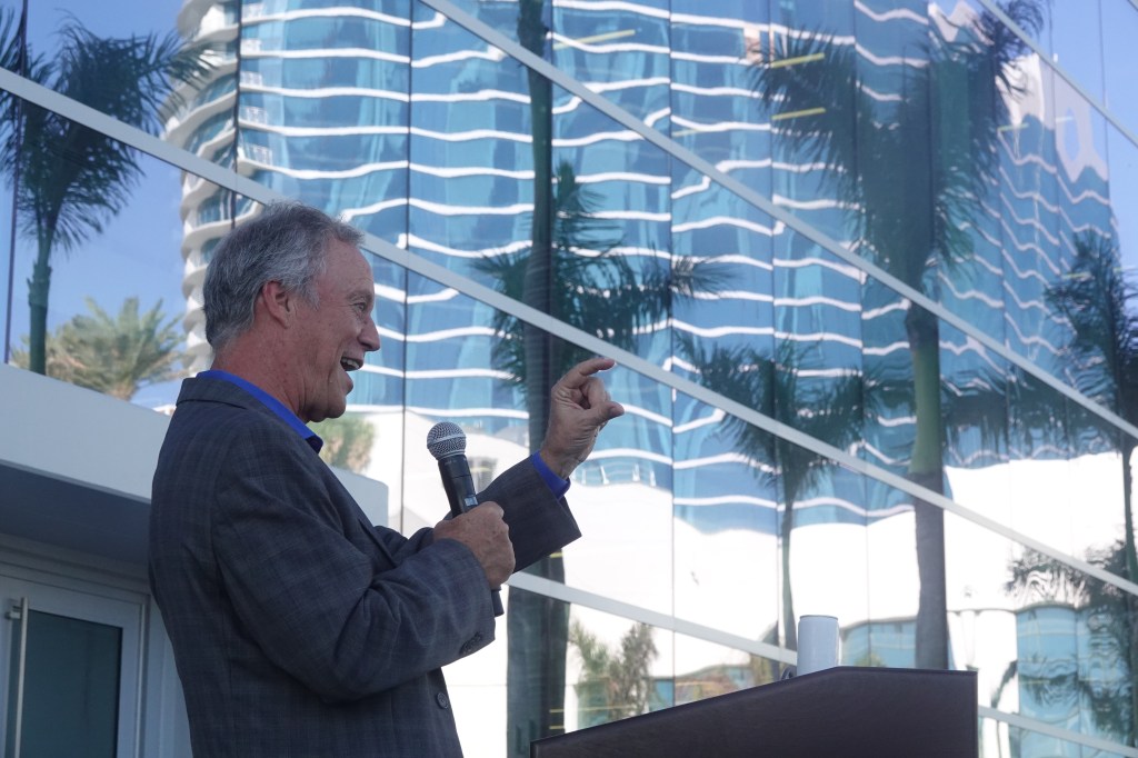 Outgoing Broward mayor defends county against state criticism