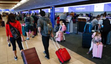 FAA flight cuts hit Orlando airport