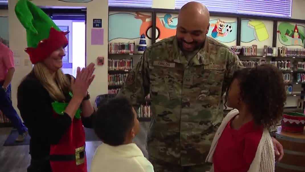 Cape Coral siblings surprised as Air Force dad returns home for Christmas