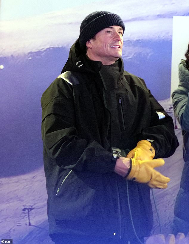 The actor bundled up against the freezing cold weather for the outing with his ex and their daughter