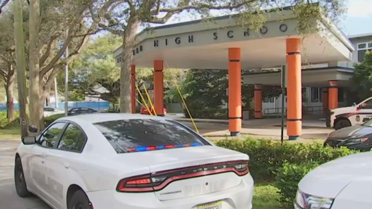 5 students hospitalized after taking ‘gummies’ at Stranahan High School – NBC 6 South Florida