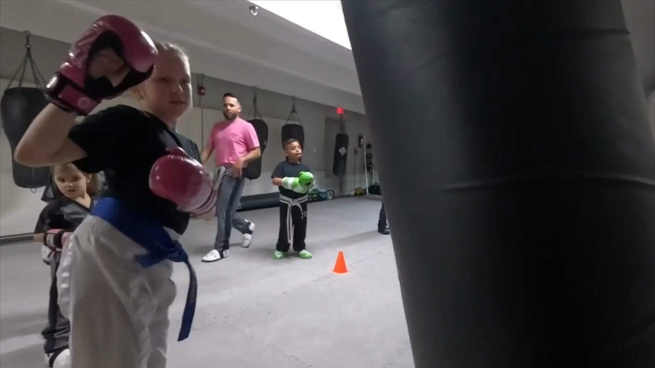 ‘We want to help the youth grow’: Hialeah martial arts studio offers free karate classes for kids - WSVN 7News | Miami News, Weather, Sports