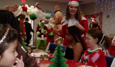 American Heritage Schools pre-med students host annual holiday party for pediatric cancer patients in Fort Lauderdale - WSVN 7News | Miami News, Weather, Sports
