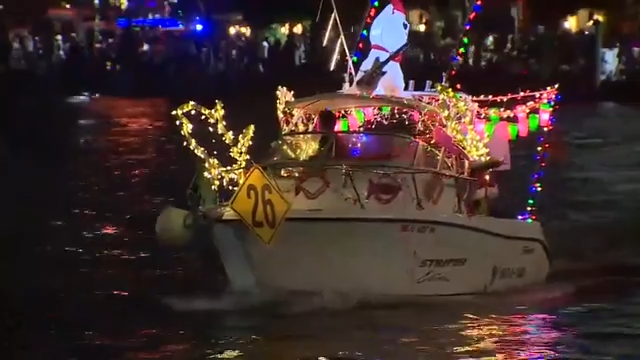 Fun and holiday cheer at Seminole Hard Rock Winterfest Boat Parade - WSVN 7News | Miami News, Weather, Sports