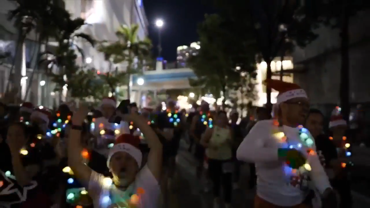 2 SoFlo spots are getting into the Christmas spirit with a fun run, DJ party - WSVN 7News | Miami News, Weather, Sports