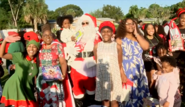 Teens for Jack and Jill of America deliver holiday joy with All-Star Toy Giveaway in Fort Lauderdale - WSVN 7News | Miami News, Weather, Sports