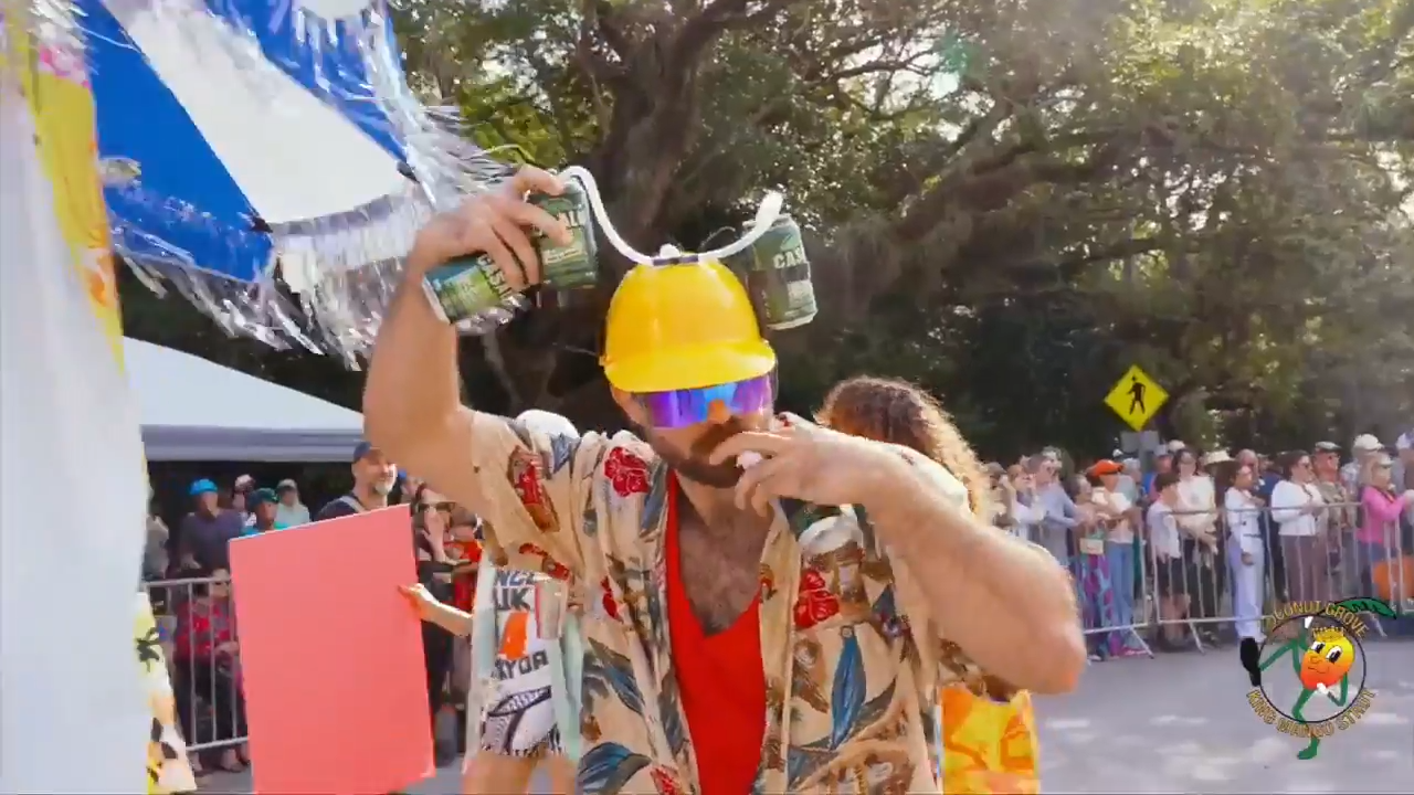 Eventgoers take over the streets of Coconut Grove for annual King Mango Strut - WSVN 7News | Miami News, Weather, Sports