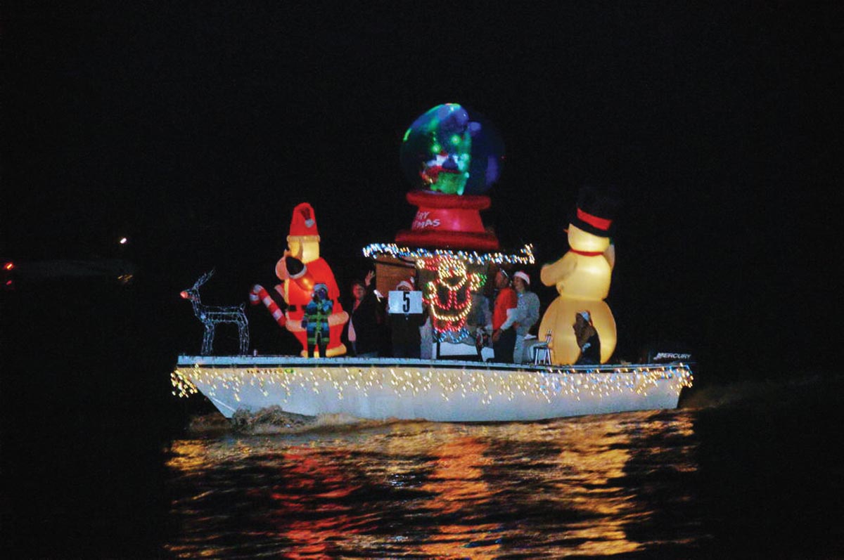 Two Holiday Boat Parades to Check Out