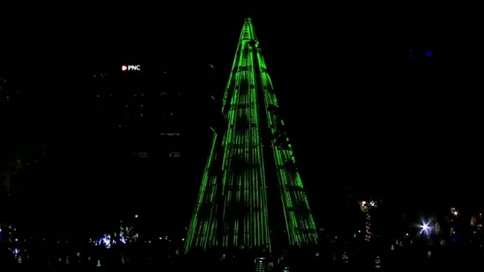News 6 hosts Christmas tree-lighting ceremony at Lake Eola in Orlando