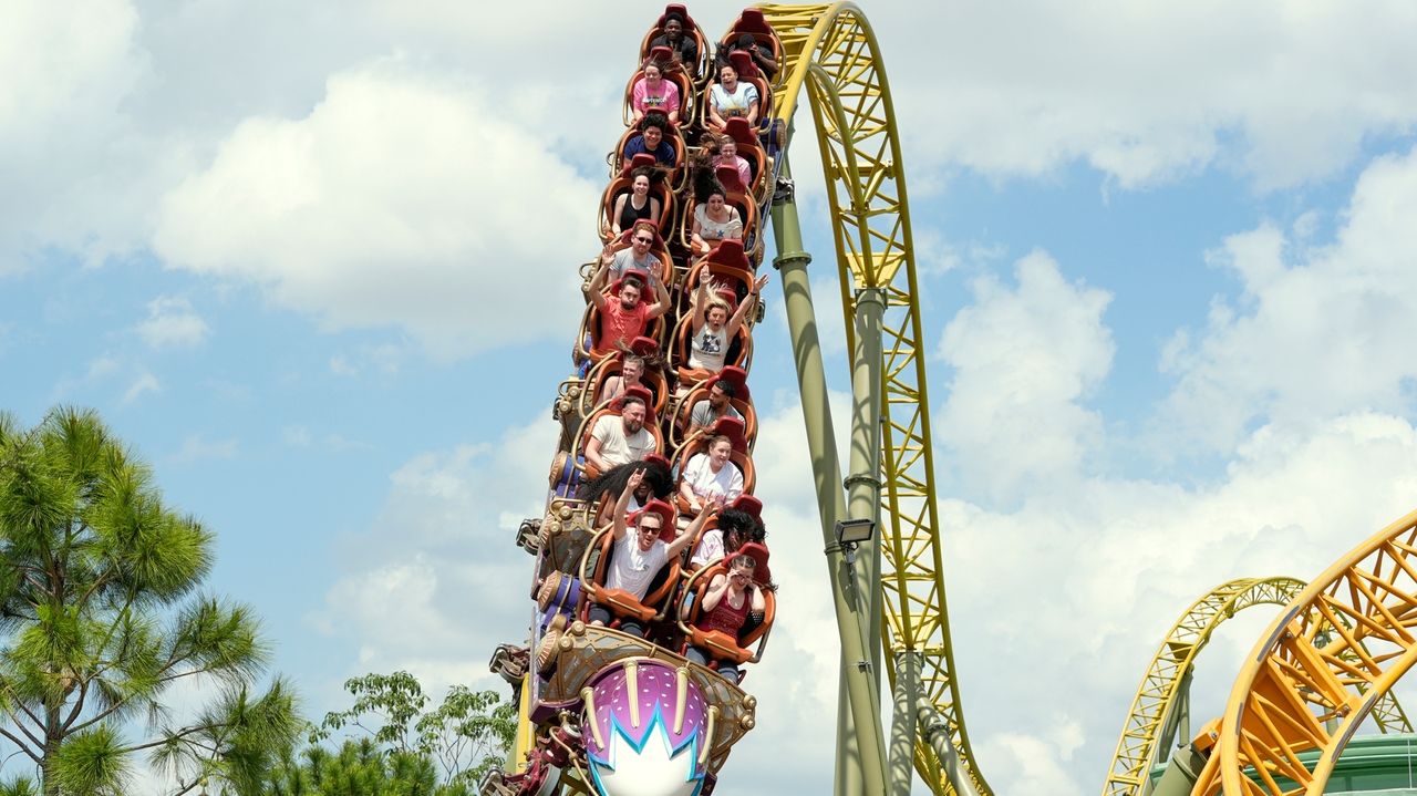 Man's death on roller coaster at Universal Studios in Orlando ruled accidental