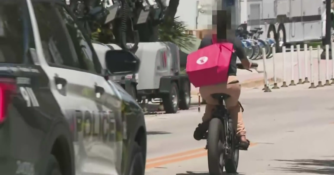 Hollywood residents warn e‑bikes are making Broadwalk more dangerous