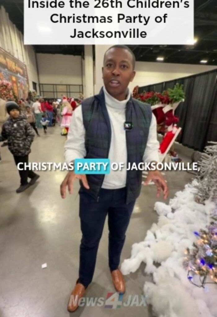 Thousands of kids smile big at 26th Children’s Christmas Party of Jacksonville