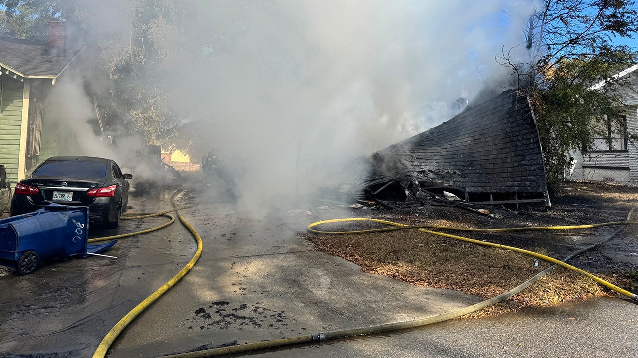 Structure fire breaks out in East Tampa: TFR