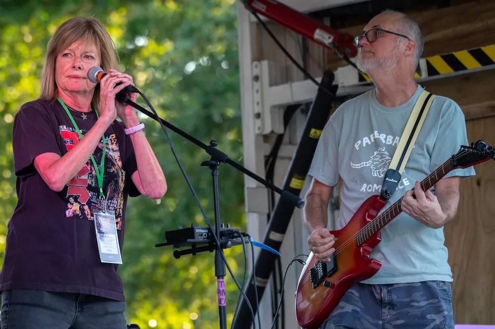 Orlando bands like Pinko Beats and Sauss throw a rockin' food drive this week