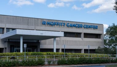 DeSantis' proposed budget would change how Florida cancer centers get funds