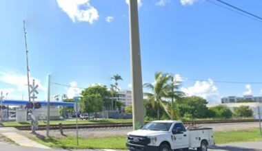1 dead after colliding with Brightline train in Broward