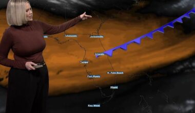 Warm, breezy and mostly dry in Central Florida through Christmas. Here’s your forecast