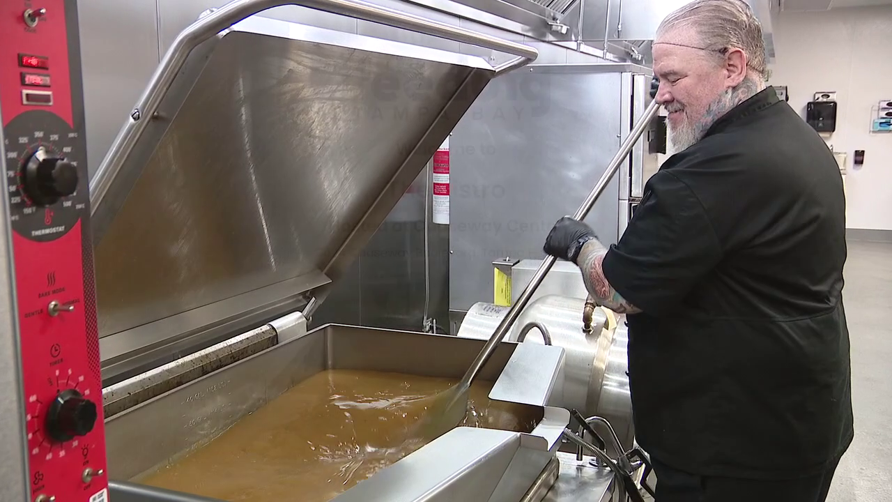 Feeding Tampa Bay hosts Christmas Eve lunch and meal giveaway for families in need