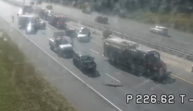 Crash blocks I-75, causing holiday travel delays in North Central Florida