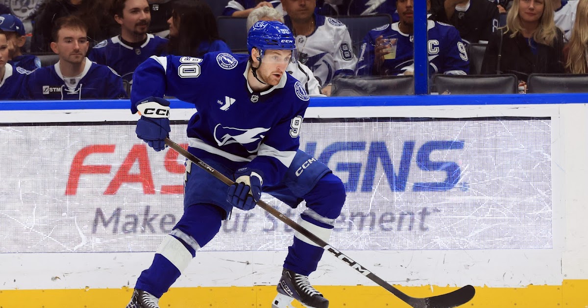 Breaking: Big Long-Term Extension for JJ Moser in Tampa Bay