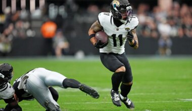 What uniforms are Jaguars wearing in Week 17 vs.Colts?
