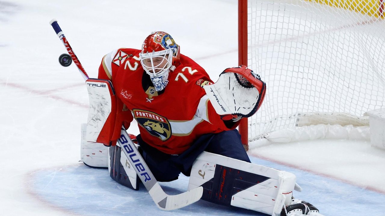Reinhart scores twice as Panthers beat Capitals 5-3, giving Florida 9th win in 12 games
