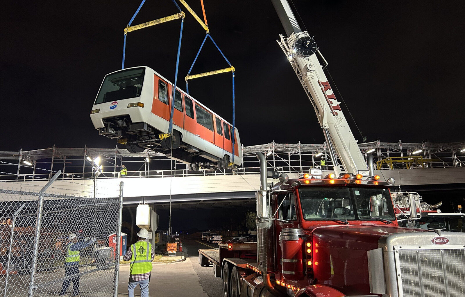 TPA removes Red shuttles at Airside E