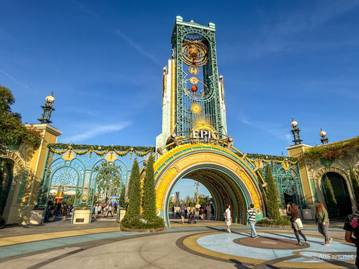 17 Sneaky Epic Universe Ride Tricks