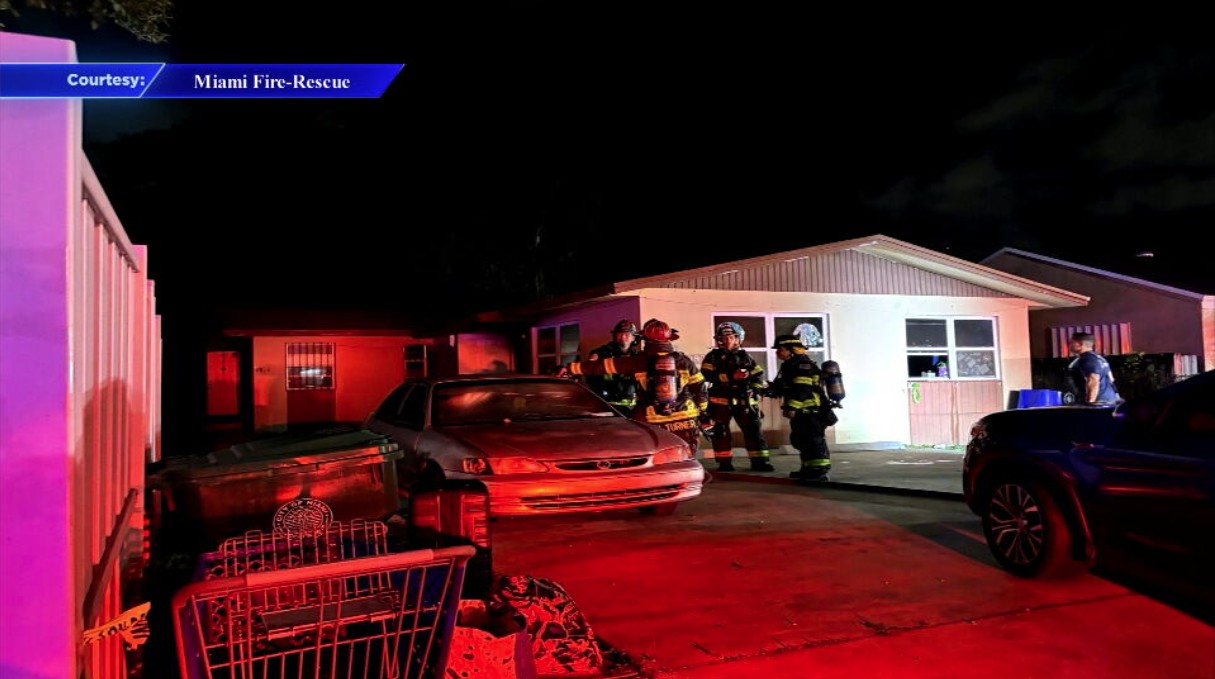 Crews put out fire that sparked in attic of Miami duplex, damaging both units; 9 displaced - WSVN 7News | Miami News, Weather, Sports