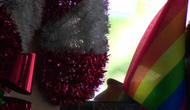 Florida businesses warned over drag performances in front of children