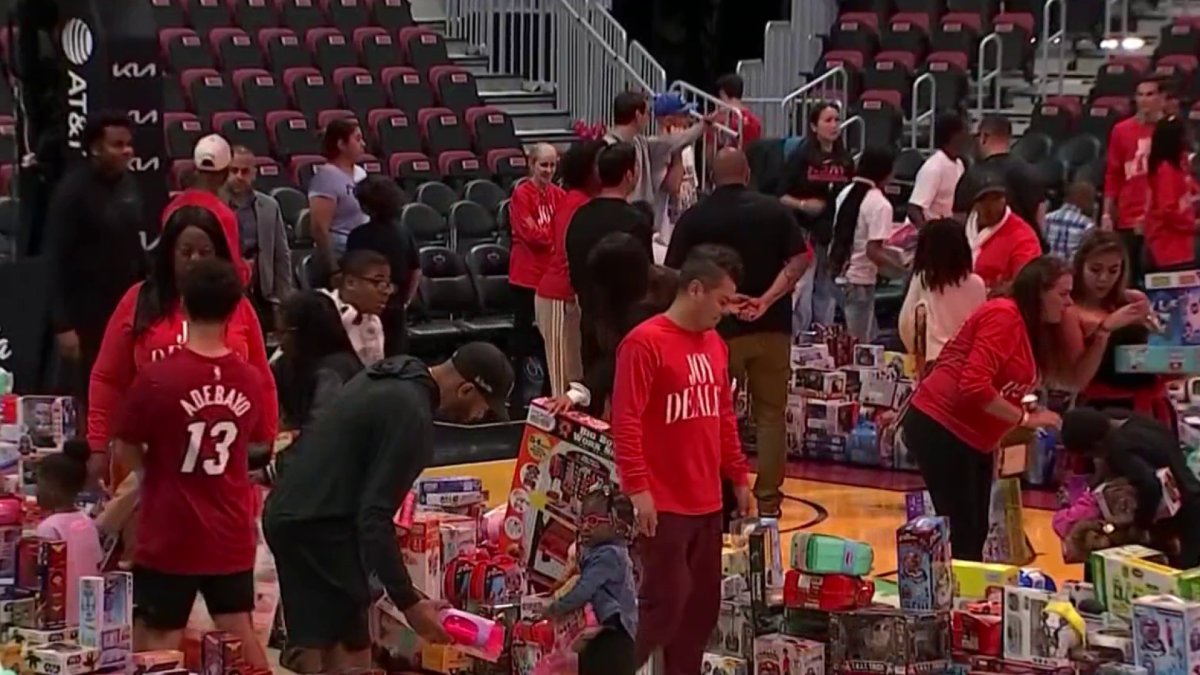 Miami Heat’s Bam Adebayo holds annual toy drive at Kaseya Center – NBC 6 South Florida