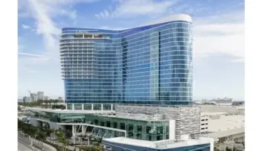 Omni Fort Lauderdale opens as coastal luxury landmark