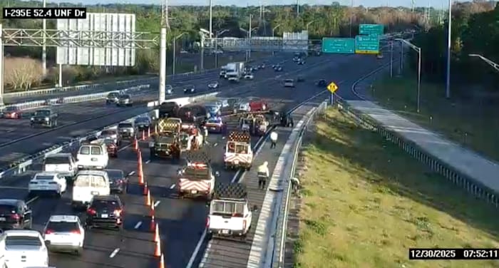 2 northbound lanes reopen on I-295 near UNF Drive after crash