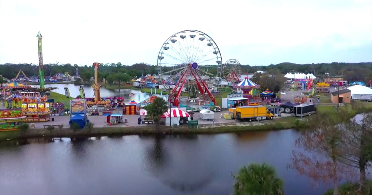 Find photos for Ag Expo during the holidays | Lee County