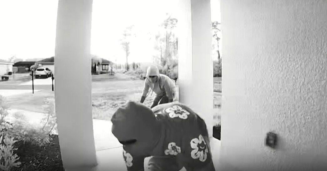 Tips to protect packages from thieves this holiday season | Lee County