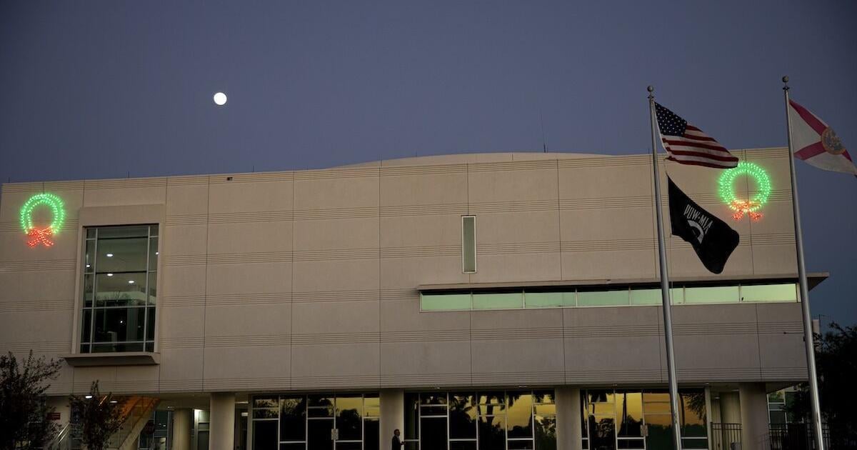 Cape Coral approves $1.1M canal vegetation contract | GB Daily